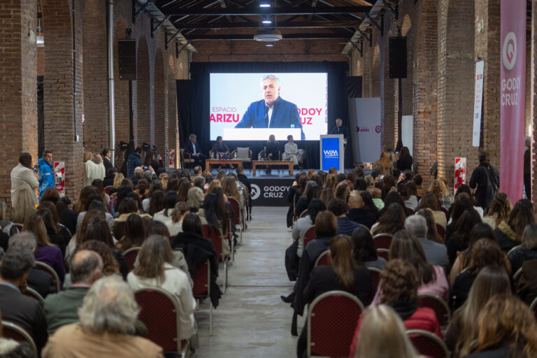 Voces en Red