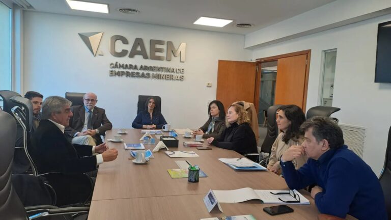 caem